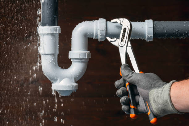 Professional Leak Detection technician working in Middletown, NJ